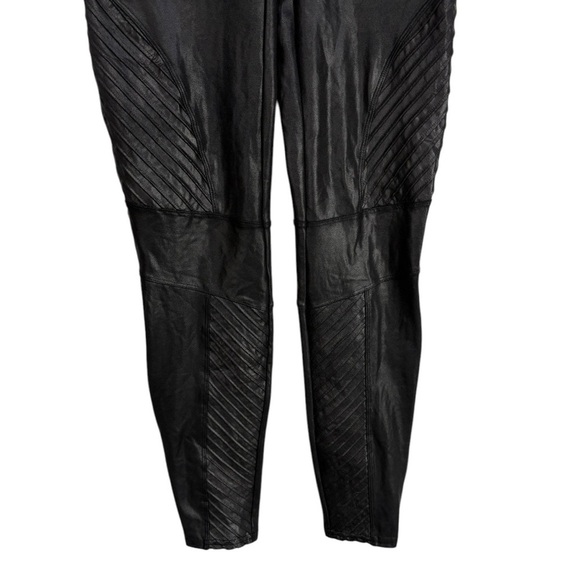 Spanx Faux leather High Waist Moto Leggings Size Large
A210 - Picture 5 of 10